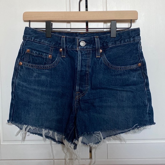 501 Short - Picture 3 of 8